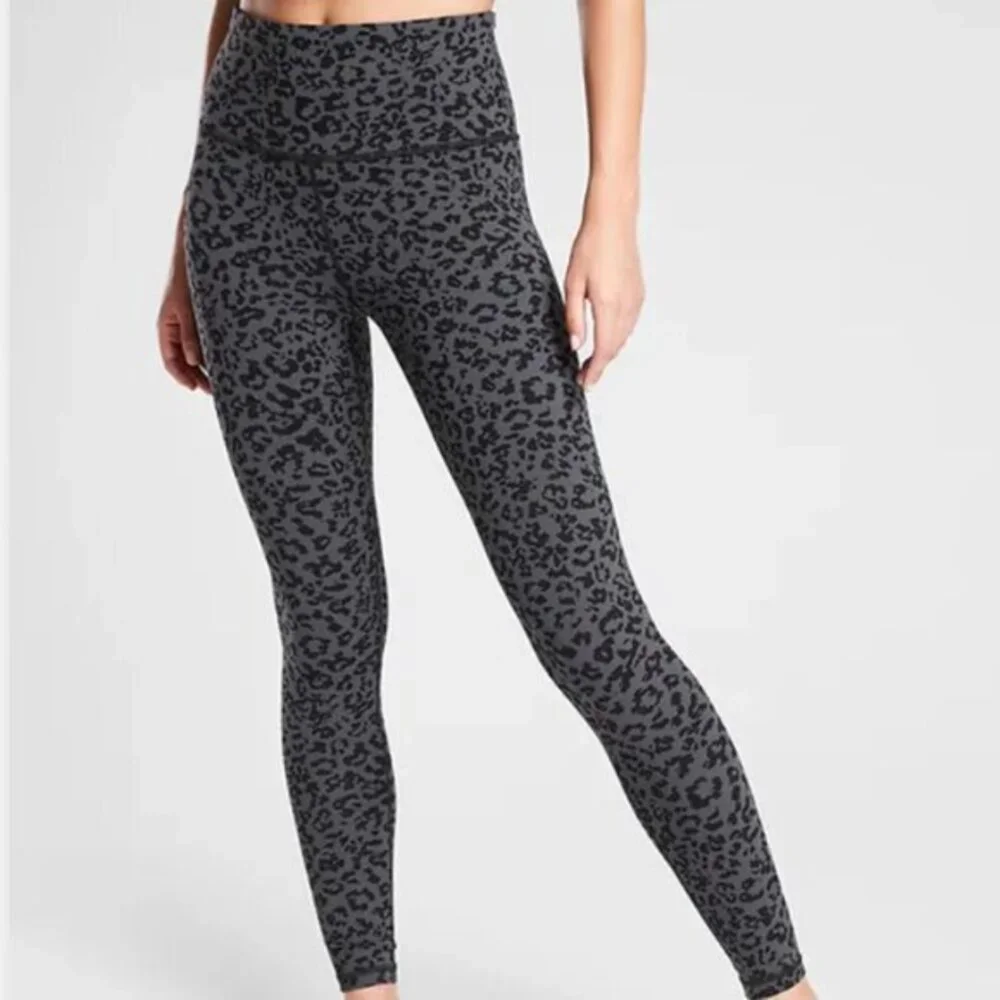 Athleta Leopard Elation Ultra‎ High Rise Tight